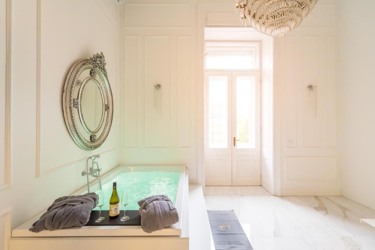 Jacuzzi Sinagoga View Apartment Budapest Bagian luar foto