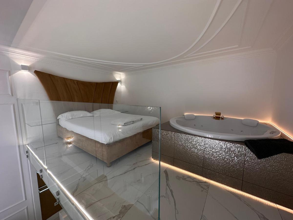 Jacuzzi Sinagoga View Apartment Budapest Bagian luar foto