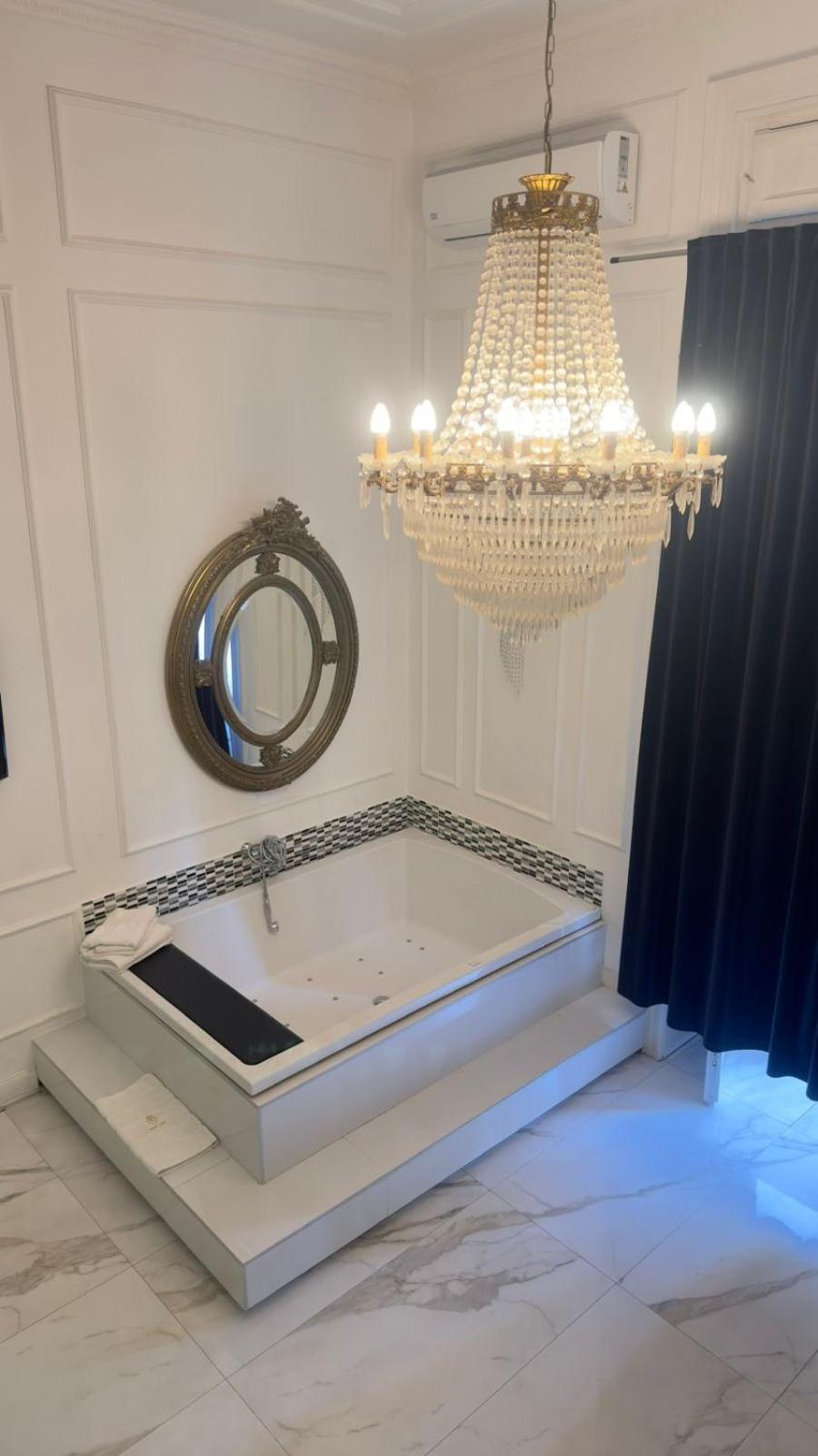 Jacuzzi Sinagoga View Apartment Budapest Bagian luar foto