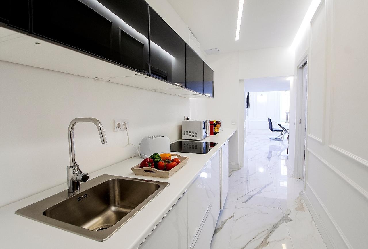 Jacuzzi Sinagoga View Apartment Budapest Bagian luar foto