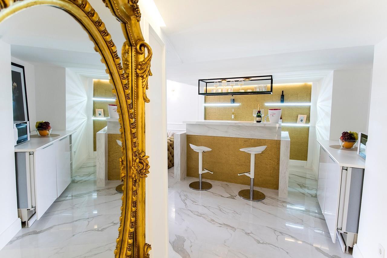 Jacuzzi Sinagoga View Apartment Budapest Bagian luar foto